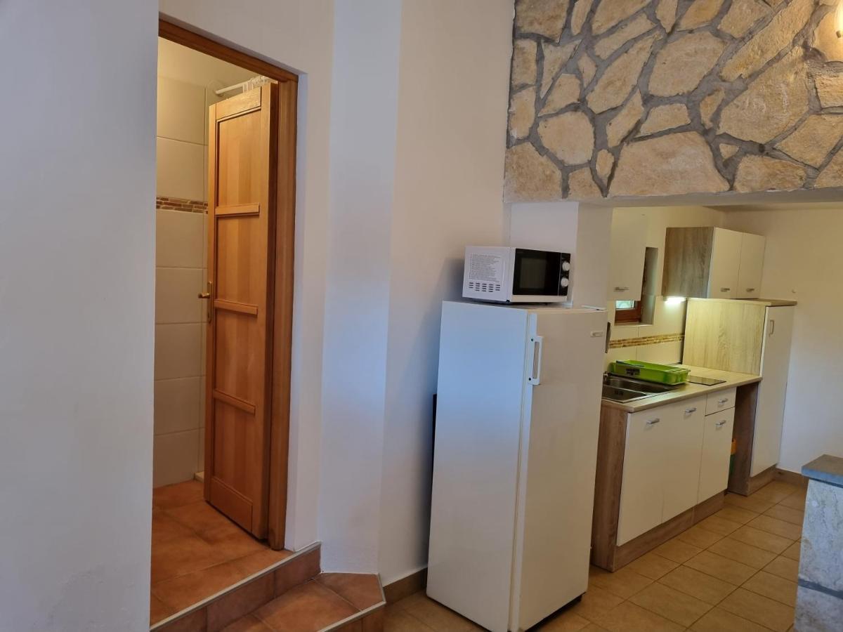 Apartments Jelena Перой Экстерьер фото